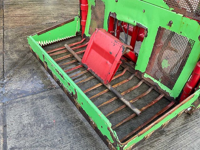 2012 strautmann hydrofox hq3400 kuilvoersnijder - afbeelding 4 van  8