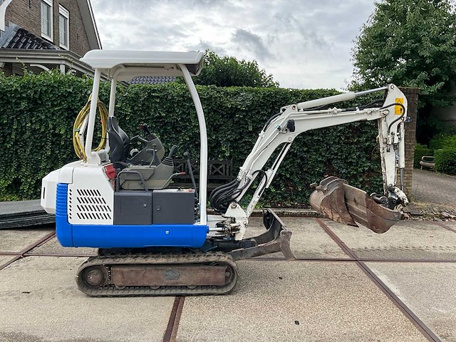 2012 takeuchi tb 016 rupsgraafmachine - afbeelding 11 van  15