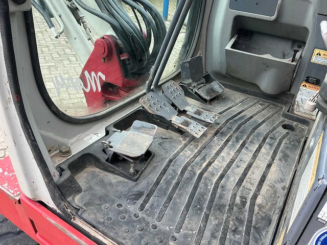 2012 takeuchi tb228 minigraafmachine - afbeelding 24 van  35
