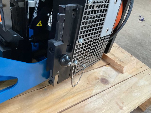 2012 tekna tk 280 rc 20 aluminium profiel ponsmachine pneumatisch - afbeelding 4 van  17