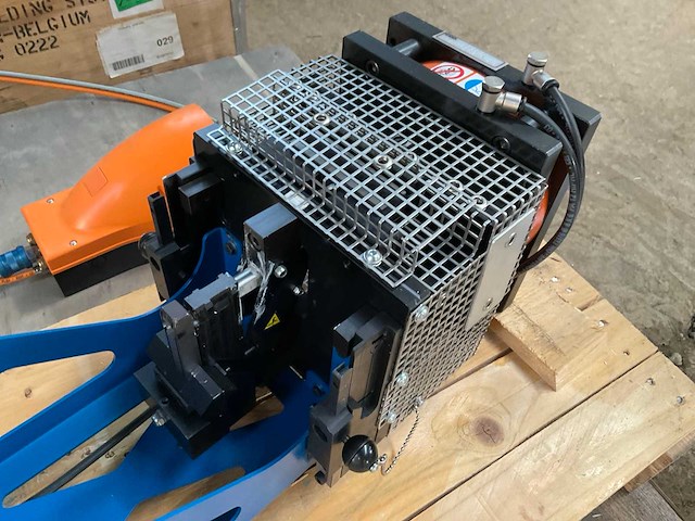 2012 tekna tk 280 rc 20 aluminium profiel ponsmachine pneumatisch - afbeelding 17 van  17