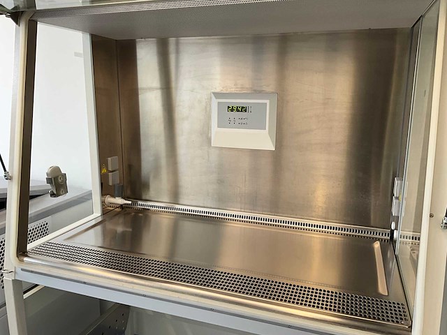 2012 thermo scientific herasafe ks 12 microbiologische veiligheidskast en12469 - afbeelding 4 van  9