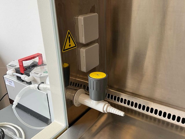 2012 thermo scientific herasafe ks 12 microbiologische veiligheidskast en12469 - afbeelding 5 van  10