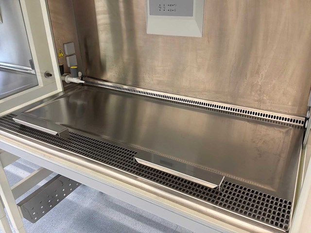 2012 thermo scientific herasafe ks 12 microbiologische veiligheidskast en12469 - afbeelding 5 van  6