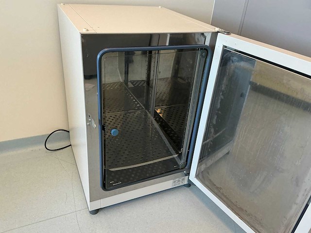 2012 thermowetenschappelijk heratherm igs180 laboratoriumincubator - afbeelding 5 van  7