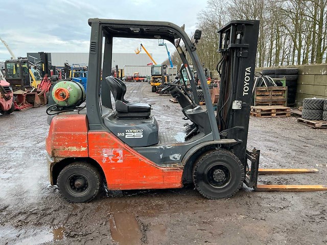 2012 toyota 028fgf25 vorkheftruck - afbeelding 30 van  33