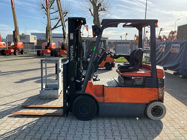 2012 toyota 7fbmf25 vorkheftruck - afbeelding 31 van  31