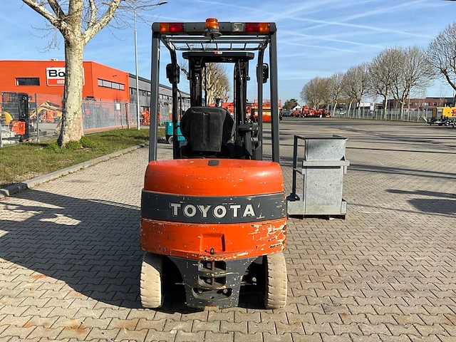 2012 toyota 7fbmf25 vorkheftruck - afbeelding 28 van  30