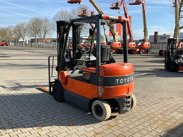 2012 toyota 7fbmf25 vorkheftruck - afbeelding 29 van  30