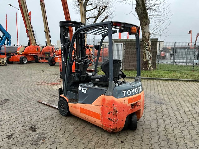 2012 toyota 8fbet16 vorkheftruck - afbeelding 2 van  26