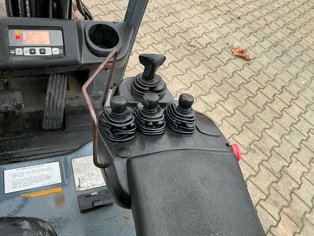 2012 toyota 8fbet16 vorkheftruck - afbeelding 7 van  26