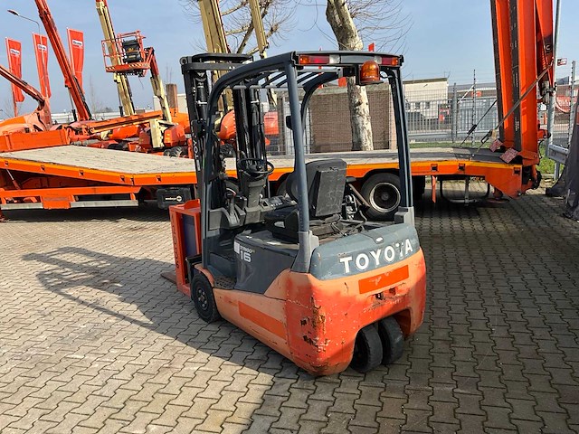 2012 toyota 8fbet16 vorkheftruck - afbeelding 7 van  10