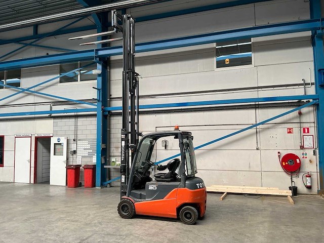 2012 toyota 8fbmt20 traigo48 vorkheftruck - afbeelding 27 van  30