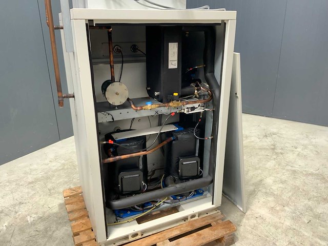 2012 trane eccuh115172h koelinstallatie - afbeelding 7 van  9