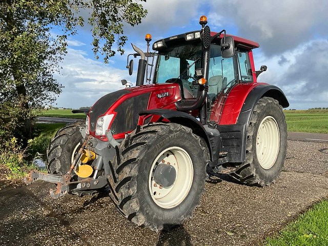 2012 valtra n163 vierwielaangedreven landbouwtractor - afbeelding 12 van  44
