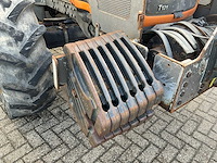 2012 valtra t121 hitech vierwielaangedreven landbouwtractor - afbeelding 2 van  30