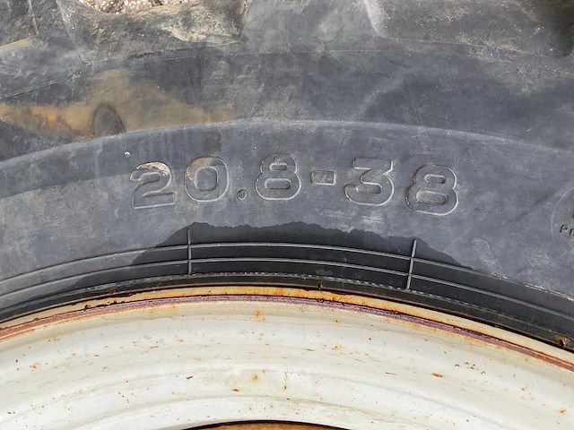 2012 valtra t121 hitech vierwielaangedreven landbouwtractor - afbeelding 6 van  30