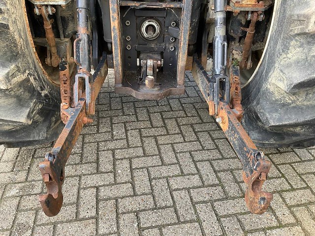 2012 valtra t121 hitech vierwielaangedreven landbouwtractor - afbeelding 8 van  30