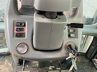 2012 valtra t121 hitech vierwielaangedreven landbouwtractor - afbeelding 22 van  30