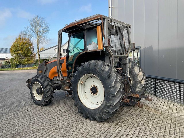 2012 valtra t121 hitech vierwielaangedreven landbouwtractor - afbeelding 29 van  30