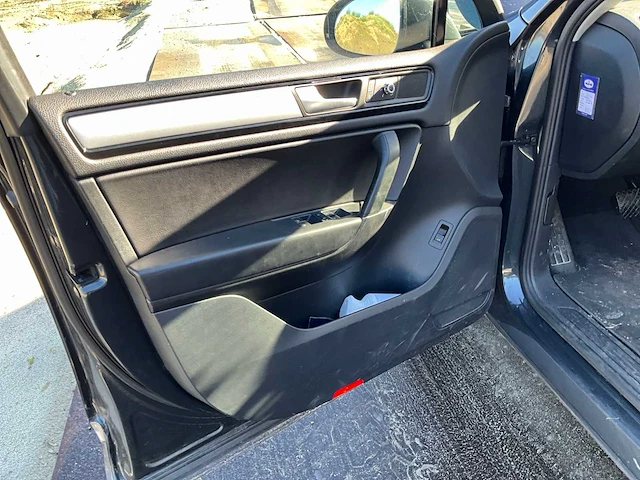 2012 volkswagen touareg 3.0 tdi highline personenauto - afbeelding 17 van  40