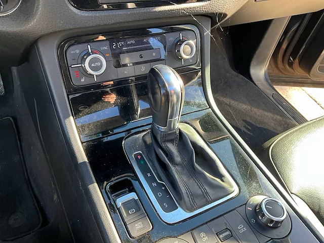 2012 volkswagen touareg 3.0 tdi highline personenauto - afbeelding 21 van  40