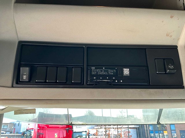 2012 volvo fh 420 4x2 vrachtwagen 82-bbf-6 - afbeelding 2 van  15