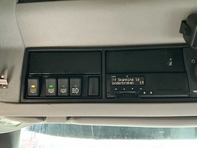 2012 volvo fh 6x2 xxl vrachtwagen - afbeelding 8 van  43