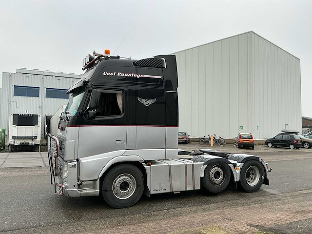 2012 volvo fh 6x2 xxl vrachtwagen - afbeelding 12 van  43