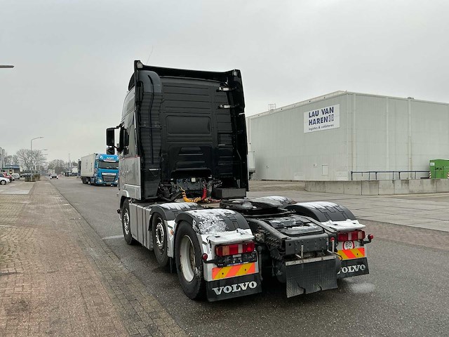 2012 volvo fh 6x2 xxl vrachtwagen - afbeelding 34 van  43