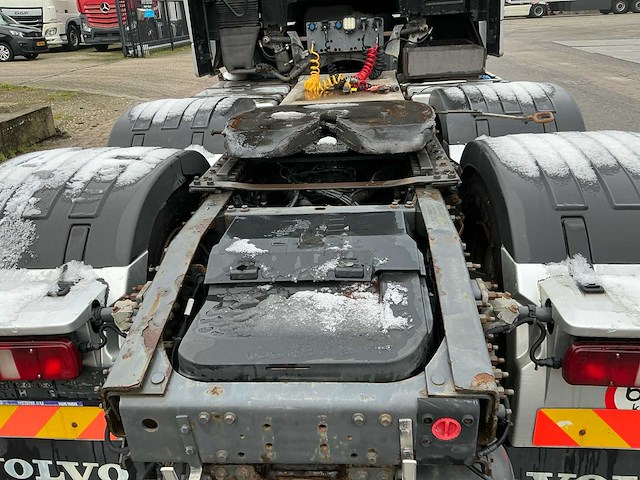 2012 volvo fh 6x2 xxl vrachtwagen - afbeelding 29 van  41