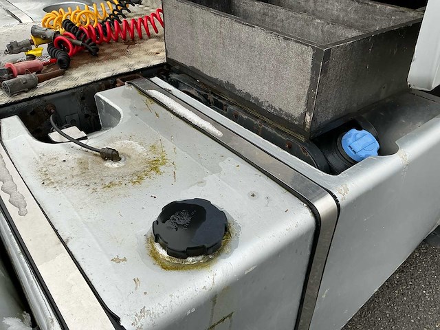 2012 volvo fh 6x2 xxl vrachtwagen - afbeelding 34 van  41