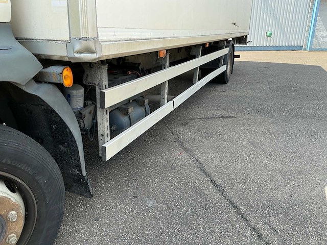 2012 volvo fl 240 4x2 koel-/vrieswagen carrier viento met dhollandia laadklep 1.500 kg - afbeelding 8 van  35