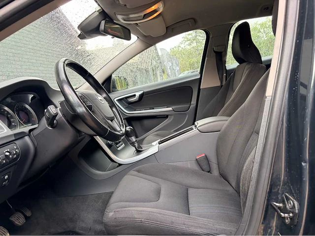 2012 volvo v60 1.6 t3 kinetic personenauto - afbeelding 14 van  15