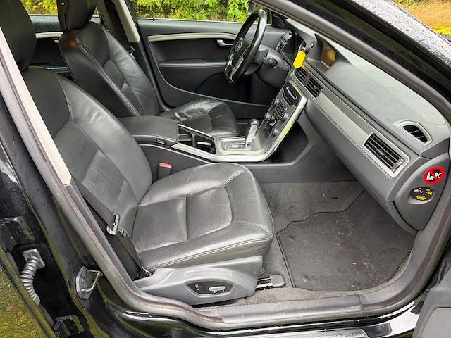 2012 volvo v70 1.6 t4 lim. edition personenauto - afbeelding 5 van  13