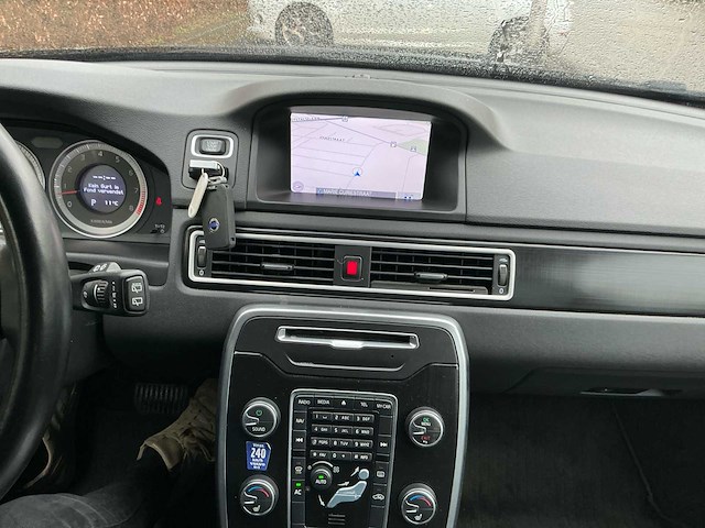 2012 volvo v70 3.0 t6 awd summum personenauto - afbeelding 8 van  22