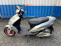 2012 yadea n/a e-scooter - afbeelding 2 van  3