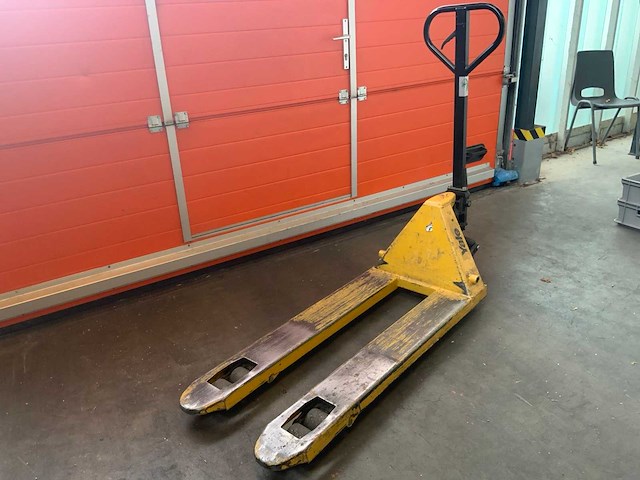 2012 yale hand hydraulische palletwagen - afbeelding 2 van  9