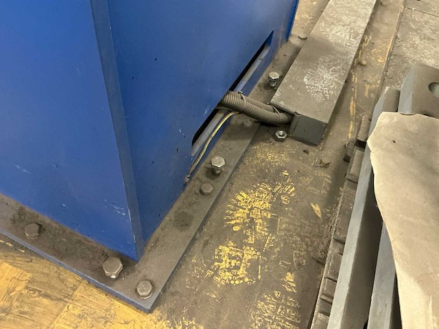 2012 yaskawa mt1-3000-s2d lasrobot complete opstelling - afbeelding 54 van  66