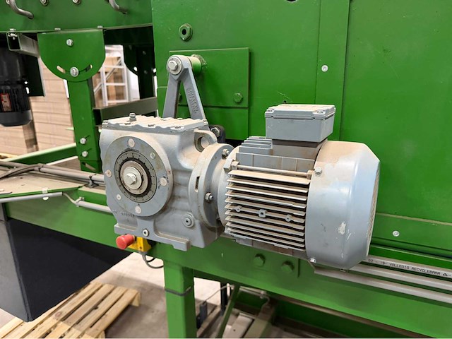 2012 youngsunpack mh-fj-1d elektrisch aangedreven transportsysteem met dozensluitmachine - afbeelding 2 van  3