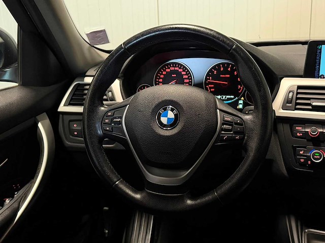 2013 - bmw - 3-serie - 320i ede high exec - 1-kjf-64 iaw - afbeelding 13 van  24