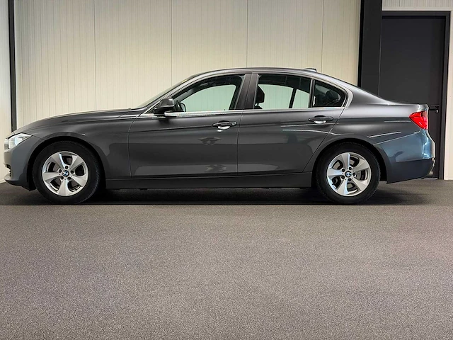 2013 - bmw - 3-serie - 320i ede high exec - 1-kjf-64 iaw - afbeelding 12 van  24