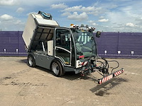 2013 - boschung pony - p4t rhd - werktuigdrager met sproeiarm - afbeelding 20 van  24
