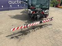 2013 - boschung pony - p4t rhd - werktuigdrager met sproeiarm - afbeelding 2 van  17