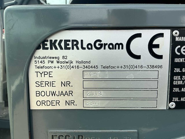 2013 - boschung pony - p4t rhd - werktuigdrager met sproeiarm - afbeelding 9 van  17
