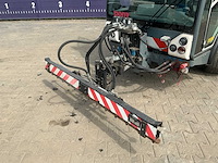 2013 - boschung pony - p4t rhd - werktuigdrager met sproeiarm - afbeelding 17 van  17
