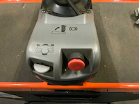 2013 - bt - ose250 - orderpicker - afbeelding 2 van  12