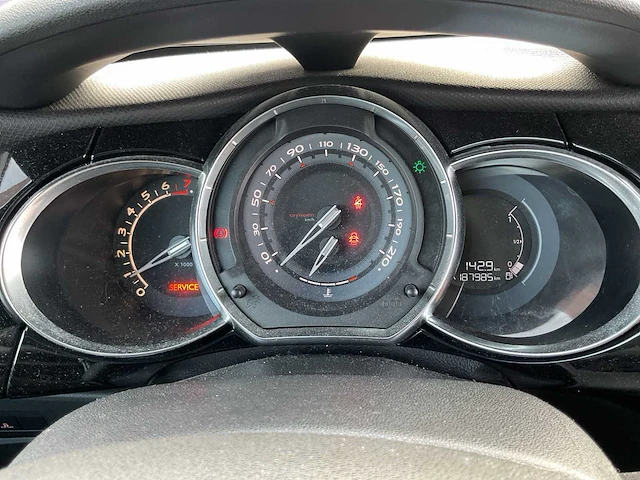2013 - citroen - ds3 - 1.2 vti so chic - personenauto - afbeelding 2 van  12