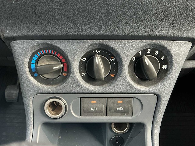 2013 - ford - transit connect - t200s 1.8 tdci trend - bedrijfswagen - afbeelding 2 van  14