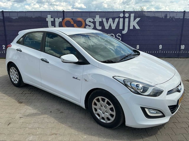 2013 - hyundai - i30 - 1.6 crdi i-dr. cool - personenauto - afbeelding 6 van  13